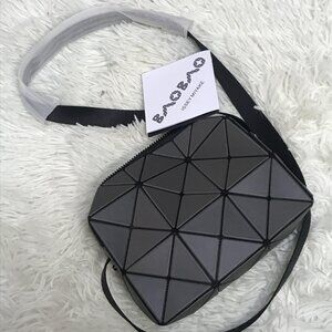 Bao Bao Issey Miyake Cuboid geometric-panel crossbody bag